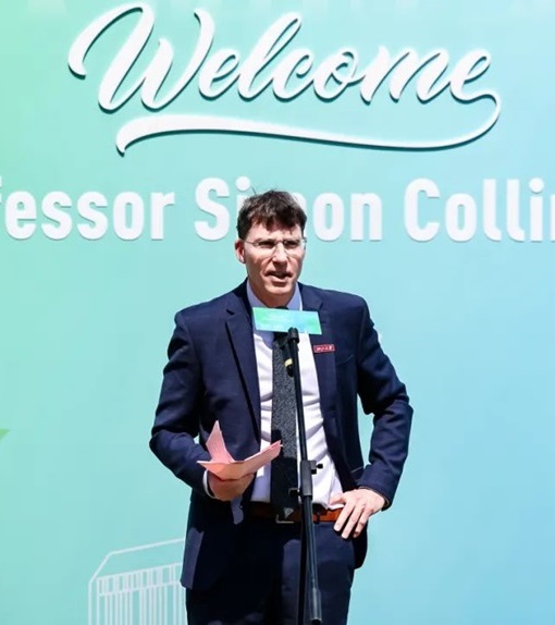 Professor Simon Collinson joined Zhejiang University